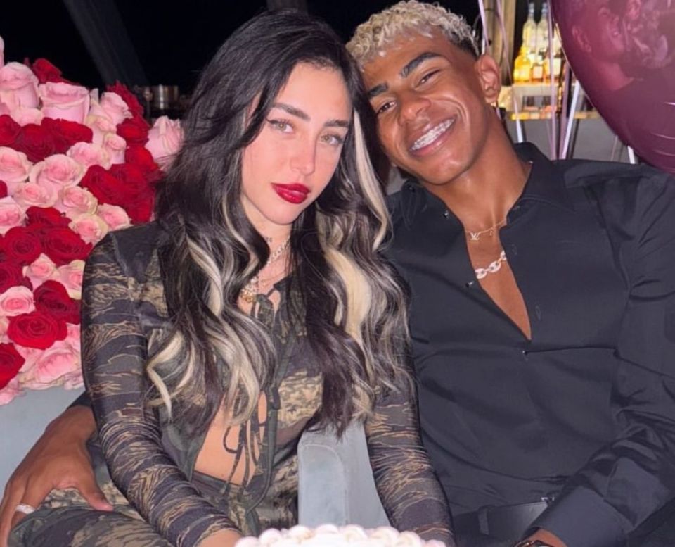 亚马尔被替 亚马尔被替