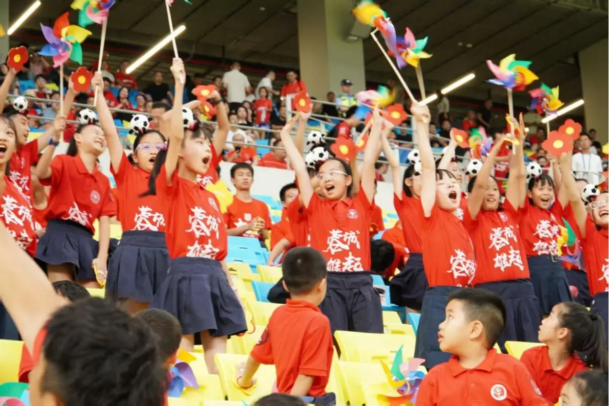 轻声说了一, 台以这样的, 区安公小学