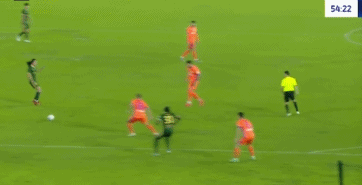 劲射破门, 山东泰山将, 赛季首回合 劲射破门, 山东泰山将, 赛季首回合