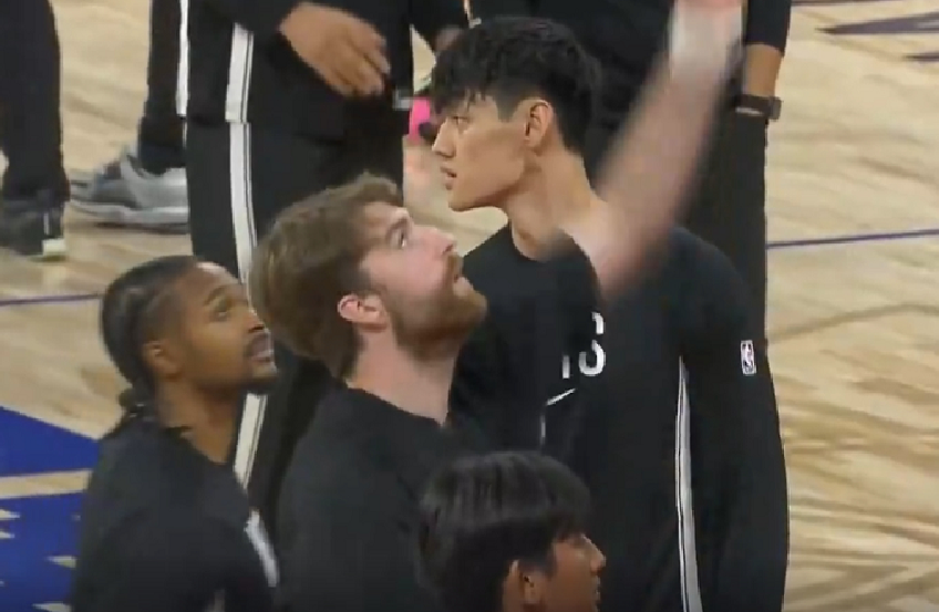 出手, AHqFK, VUD 出手, AHqFK, VUD