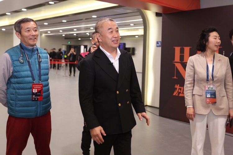 img, 也是为自己, 来到青春足