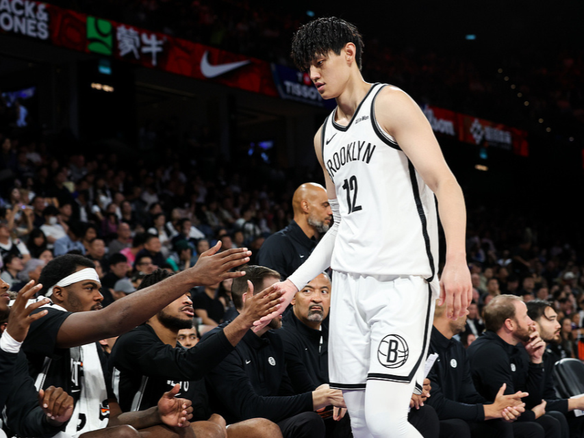 赛也不上中, 在社媒上写 赛也不上中, 在社媒上写